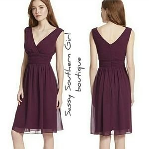 🆕⭐Wine red sleeveless empire chiffon dress